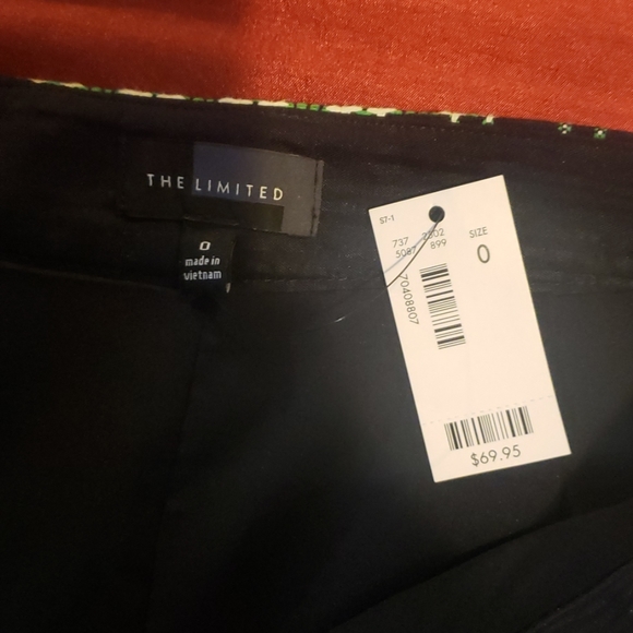 The limited pencil skirt size 0 - Picture 3 of 4